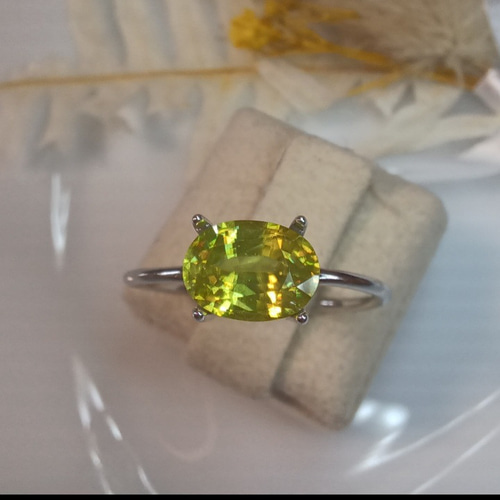 一点もの】スフェーン グリーン 天然石 1.02ct 大粒 オーバル 