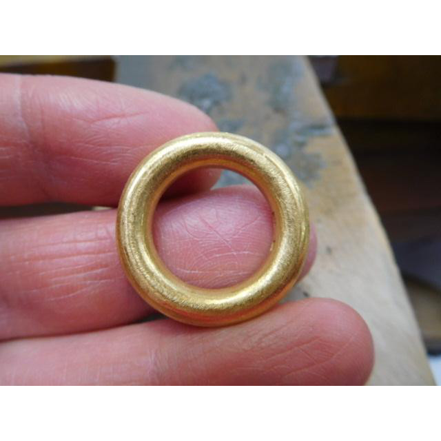24金 鍛造リング 端材 DIY 19.9グラム 24金を溶かしてリメイク！祖父母の結婚指輪がお守りリングに