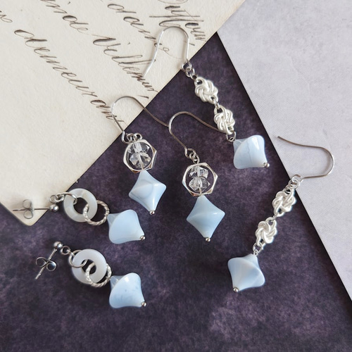 希少！レア素材アフリカンブルーオパールピアス イヤリング