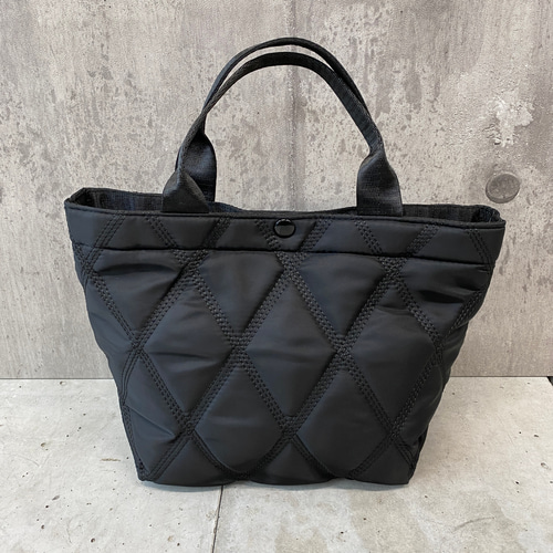 lululemon ブラック ナイロン キルティングミニトートバッグ ルルレモン キルティングナイロントートバッグ キャリーオン