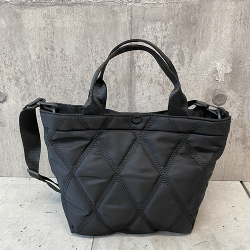 キルティングナイロンのミニトートバッグ／キルティング ランチバッグ