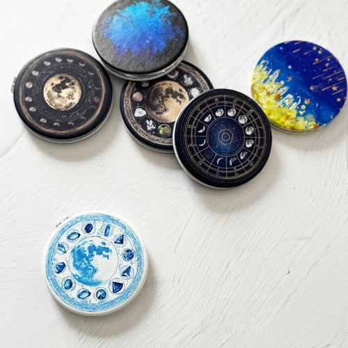 FANTASTIC STORY柄 折りたたみコンパクトミラー 手鏡 手鏡 LALA CloveR