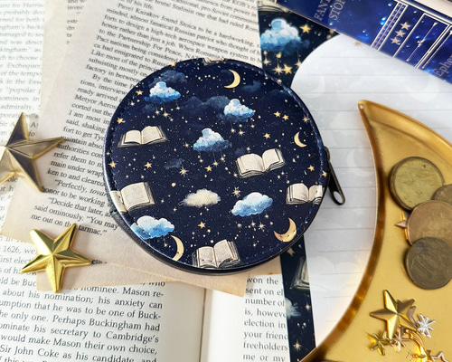 星空とファンタジーの本柄 小銭入れ・小物入れ / 財布 コイン