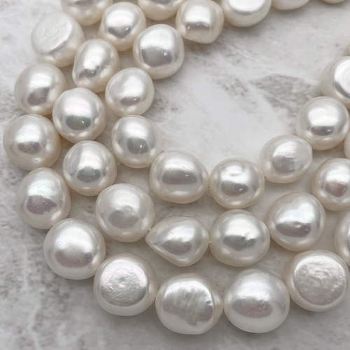 すんごく大きいごろごろバロック淡水パール 超大粒 本真珠 変形 11mm