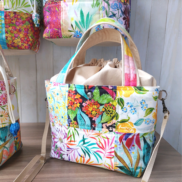 ★パッチワークの２Wayトートバッグ★巾着型ショルダーバッグ【Creema限定】残りはAとCの2点 17枚目の画像