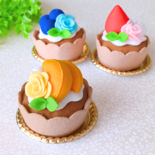 お花のフルーツタルト(オレンジ)＊フェルトスイーツ 羊毛フェルト