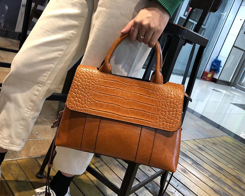 クロコダイル柄デザイン※斜ショルダーバッグ※手持ちバッグ クロコダイル柄デザイン※斜ショルダーバッグ※手持ちバッグ