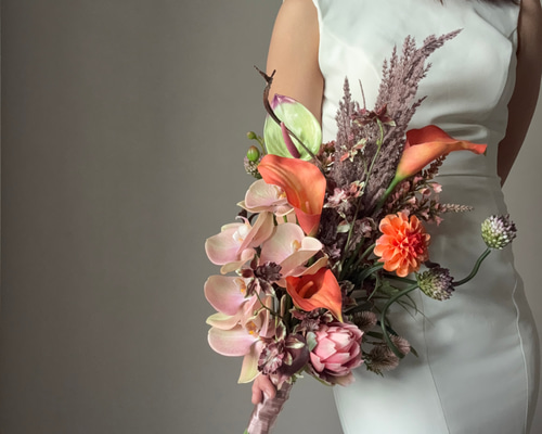 個性的なお洒落な色っぽ抜け感ブーケ/アーティフィシャルフラワー