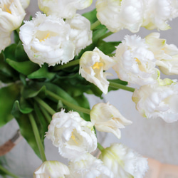 【リアル造花】パーロット咲きチューリップ5輪のナチュラルブーケ【ホワイト】 7枚目の画像