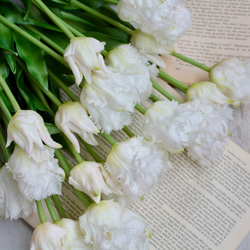 【リアル造花】パーロット咲きチューリップ5輪のナチュラルブーケ【ホワイト】 6枚目の画像