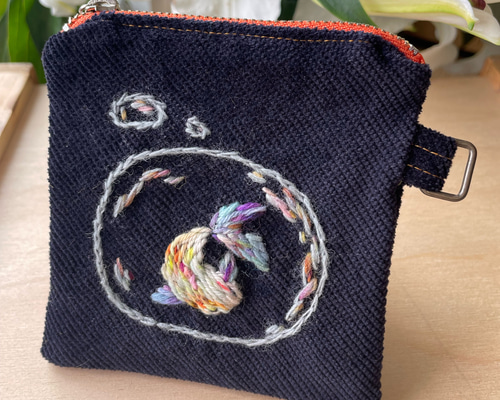 yukiemon 刺繍パウダーフレーク　20㎝ファスナーお財布ポーチ　No.5 yukiemon 刺繍パウダーフレーク 20㎝ファスナーお財布ポーチ No.5