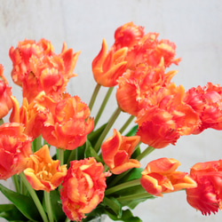 【リアルな触り心地】まるで生花のような瑞々しさ|パーロットチューリップブーケ|アーティフィシャルフラワー【オレンジ】 7枚目の画像