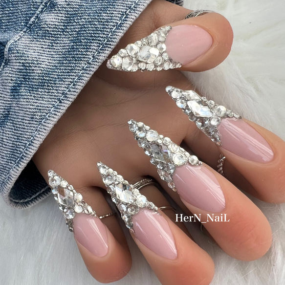 ストーンフレンチネイルチップ ネイルチップ（つけ爪） HerN