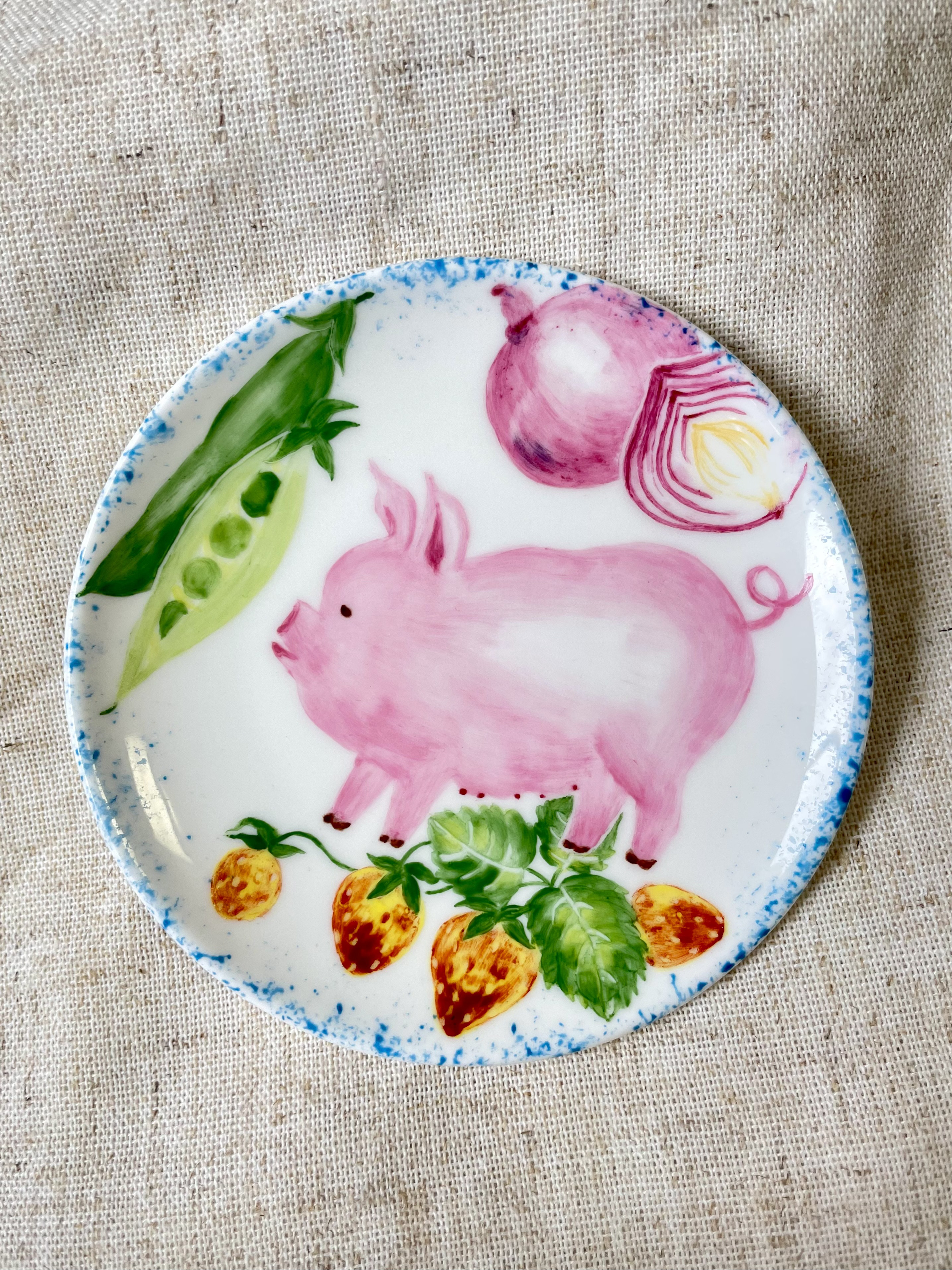 ブタの小皿 小皿 miwaka porcelain 通販 17780309｜Creema(クリーマ)