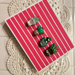 サボテンのキャンバスアート 陶器 壁掛け 置物 レッド ピンク 植物