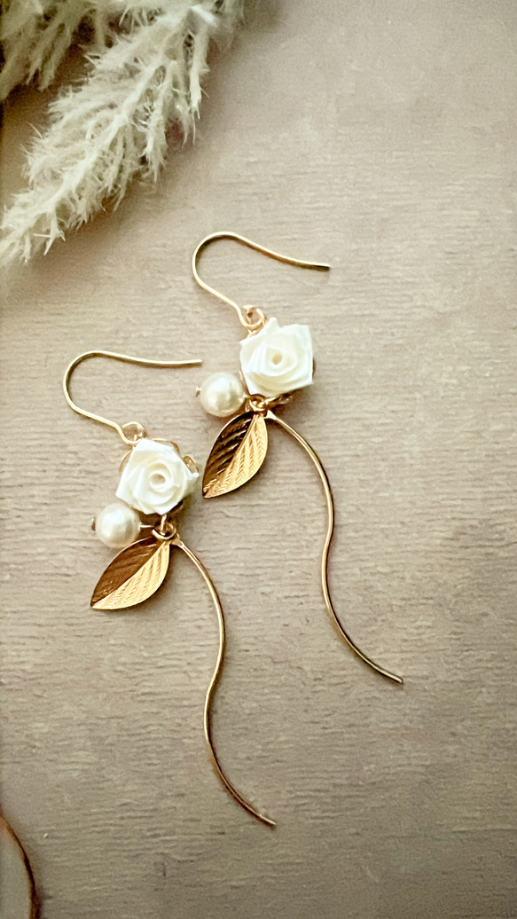 ひよこ☆薔薇のイヤリング☆しずく♪ロザフィ 東京・八王子】ロザフィ☆紙で作る薔薇のアクセサリー制作☆お一