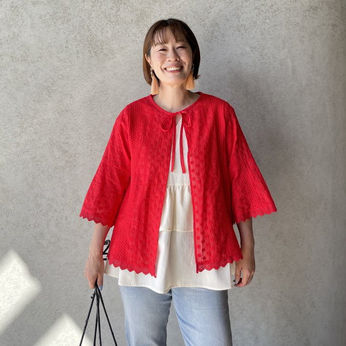上品ゆったり細見え♡柔らかコットン刺繍♡大人可愛いブラウスカーディガン 赤【フリー】UV対策KMC-733 544579