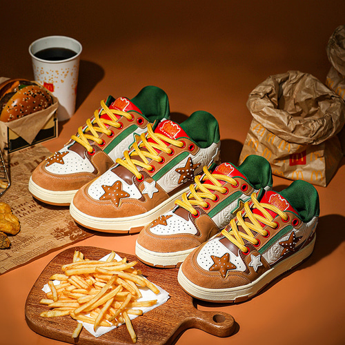 ルイ・ヴィトンのバレリーナシューズ、”モノグラム”ストラップの