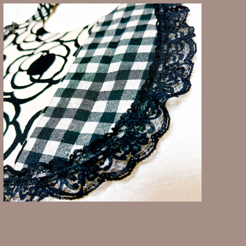 大型犬♡超大型犬 リバーシブルフリルスタイ レース ペット服