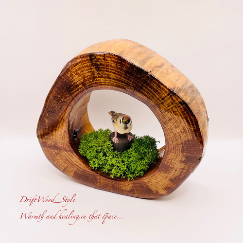 一本の流木から作られた置物 ?media_id=3395453481913085158