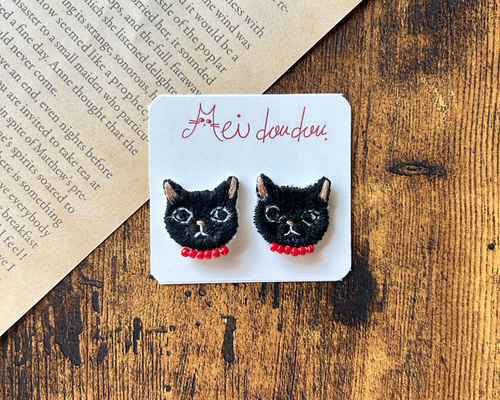 【Unoハンドメイド】リピーター様黒猫様 plump heart(イヤリング) Unoハンドメイド】リピーター様黒猫様 plump heart(イヤリング