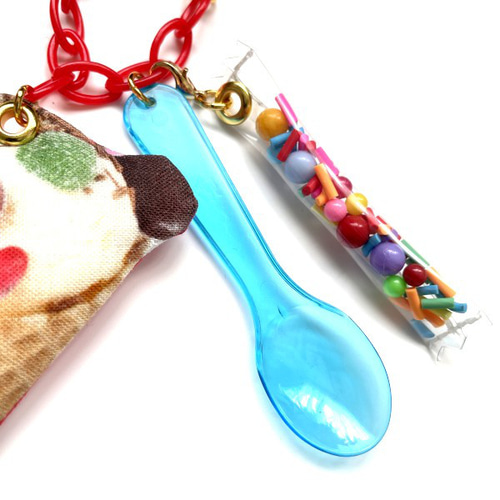 SALE! アイスクリーム屋さんチャーム○クマちゃんアイス バッグ