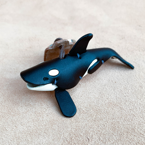 海洋生物-シャチ-本植物タンニンなめし革キーホルダーペンダント動物の