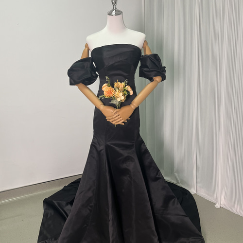 送料無料！パーティードレス 黒/ブラック パフスリーブ ビスチェ 肩