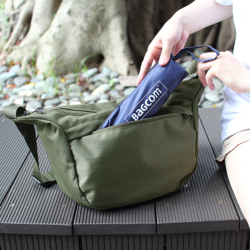 BAGCOM・軽量防水収納クロスボディバッグ-ミリタリーグリーン