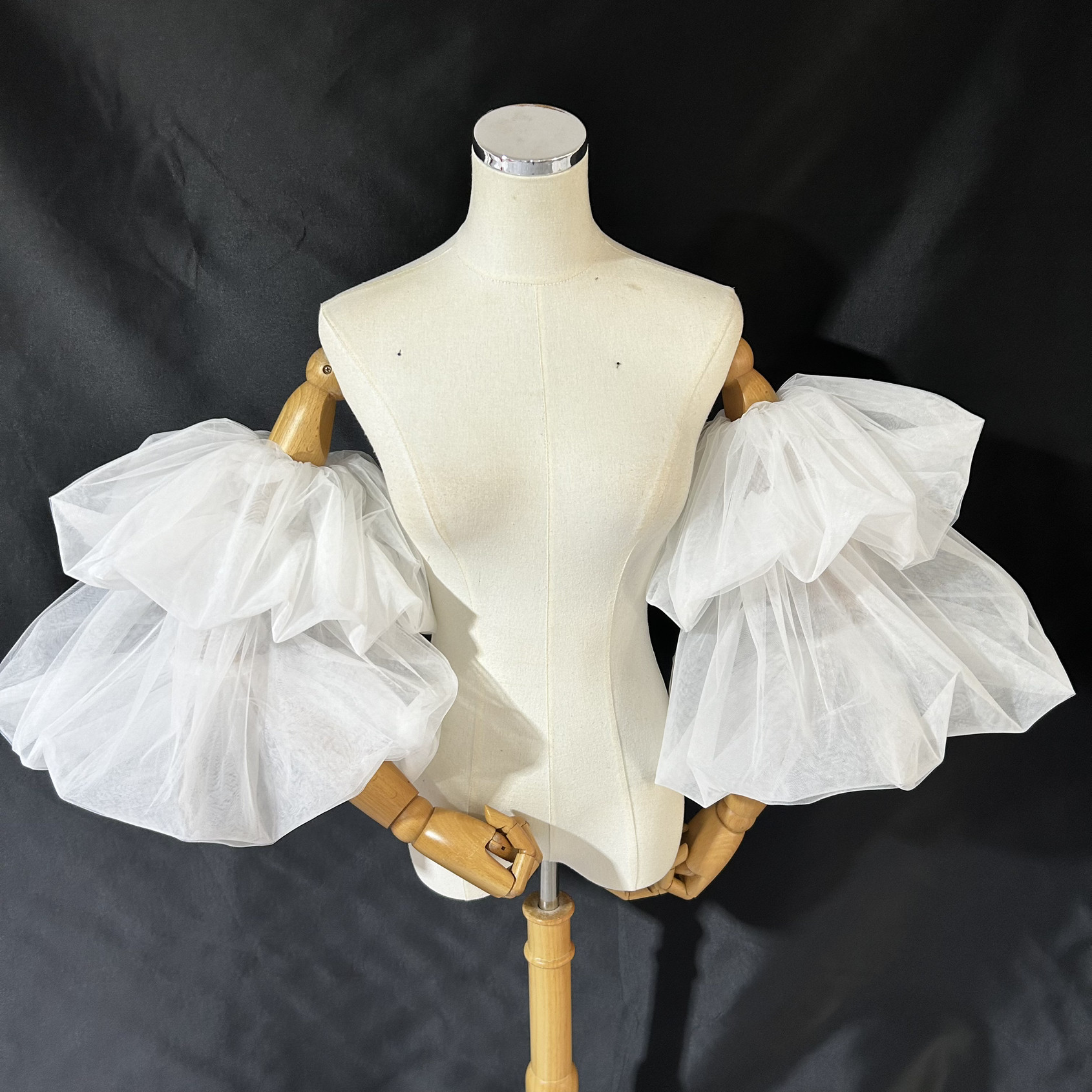 大人気上昇 取り外し姫袖  ホワイト ショルダーの付け袖 パフスリーブ オーダー可能
