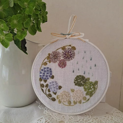 梅雨、アジサイのリース刺繍 その他置物 Tompkin's 通販