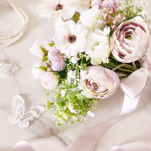 フェミニン＆ナチュラルブーケ ウエディングブーケ＆ブートニア（造花