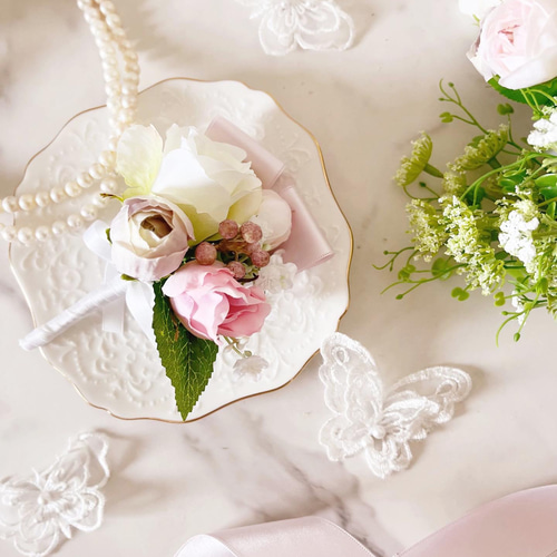 フェミニン＆ナチュラルブーケ ウエディングブーケ＆ブートニア（造花