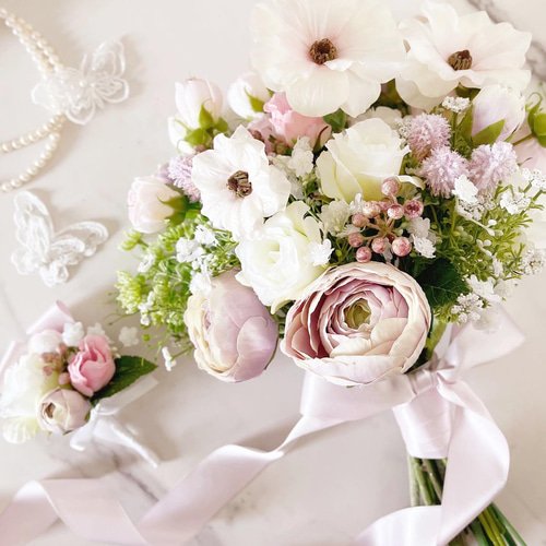 フェミニン＆ナチュラルブーケ ウエディングブーケ＆ブートニア（造花