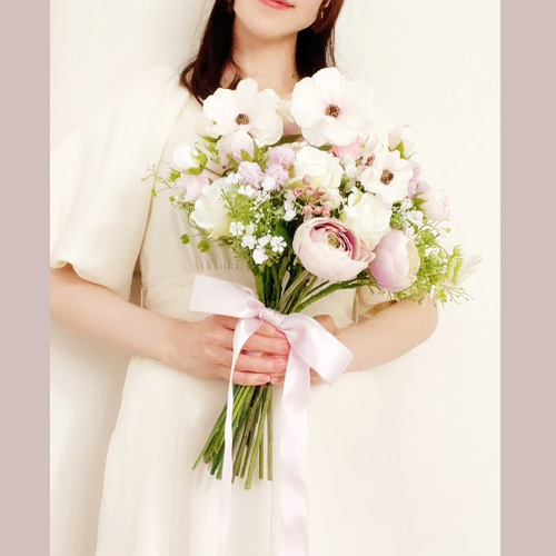 フェミニン＆ナチュラルブーケ ウエディングブーケ＆ブートニア（造花
