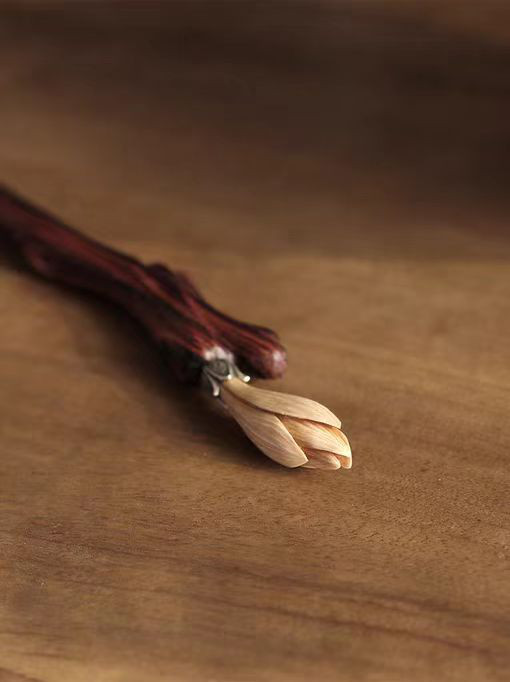 ハンドメイド かんざし 手作り 夢の中の花 木簪 黄檀 鹿の角 マジェステ 和装髪飾り ヘアアクセサリー 誕生日 記念日