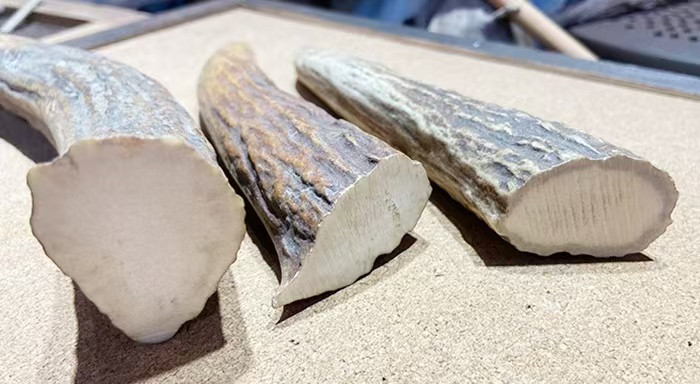 ハンドメイド かんざし 手作り 夢の中の花 木簪 黄檀 鹿の角 マジェステ 和装髪飾り ヘアアクセサリー 誕生日 記念日