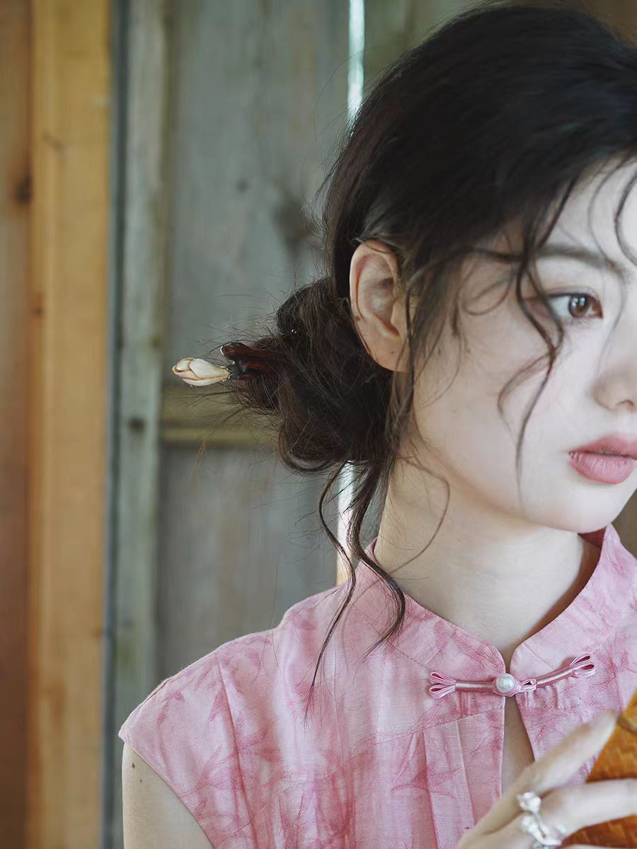 ハンドメイド かんざし 手作り 夢の中の花 木簪 黄檀 鹿の角 マジェステ 和装髪飾り ヘアアクセサリー 誕生日 記念日