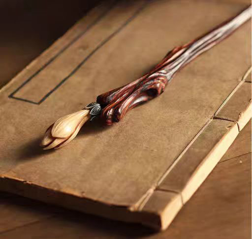 ハンドメイド かんざし 手作り 夢の中の花 木簪 黄檀 鹿の角 マジェステ 和装髪飾り ヘアアクセサリー 誕生日 記念日