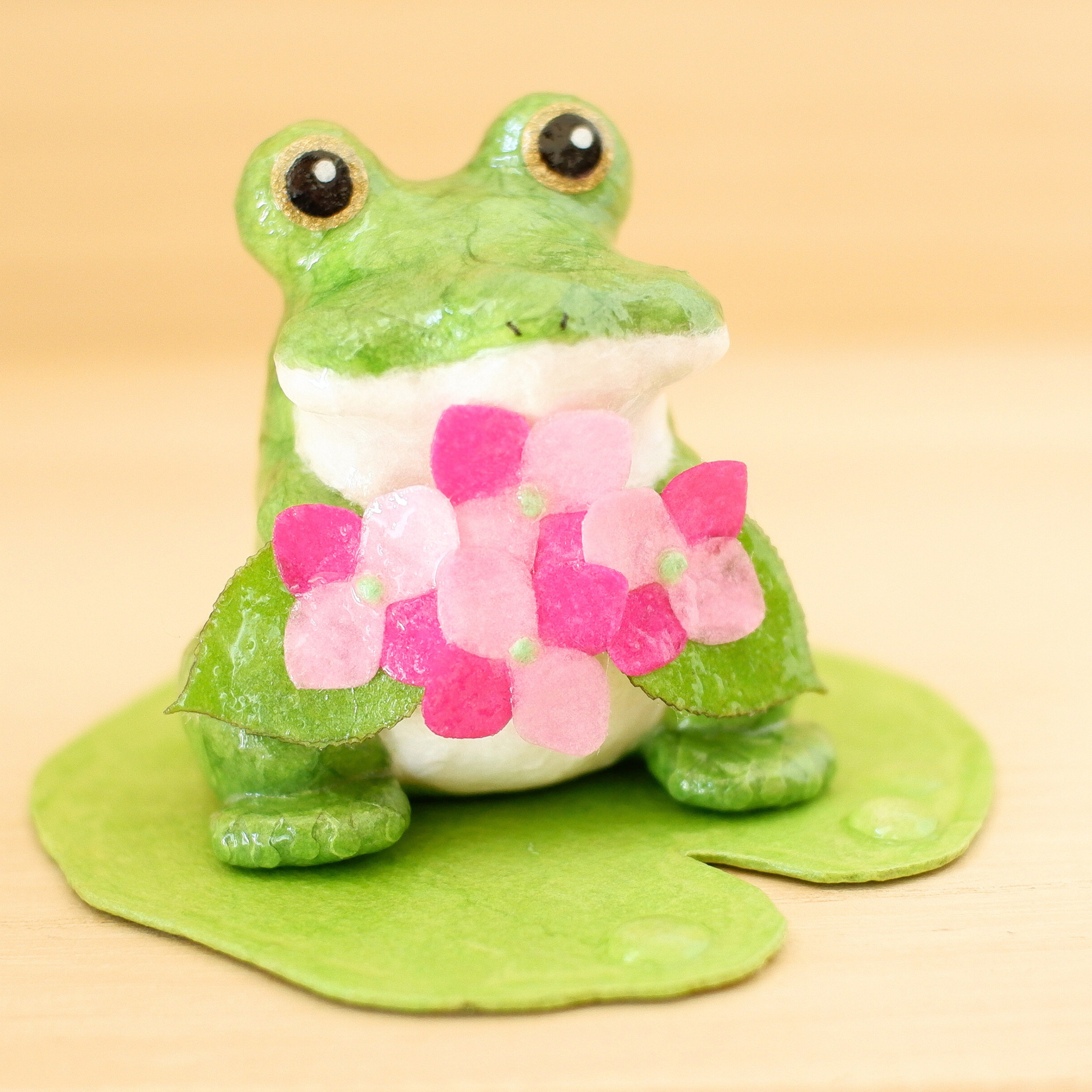 『紫陽花の花束をあなたに』カエルと紫陽花　和紙インテリア/置物