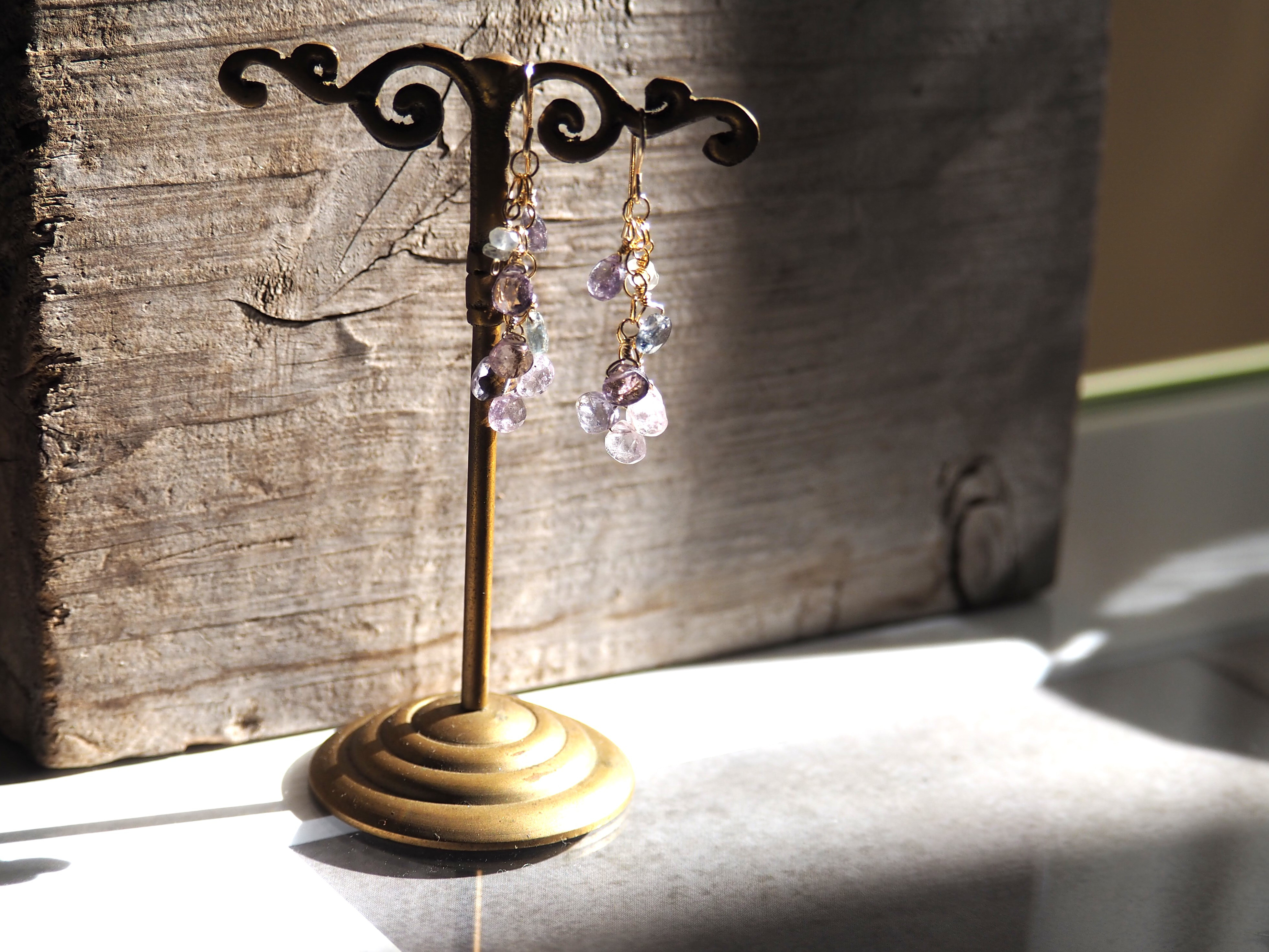 紫陽花色スピネルピアス　14kgf　　Spinel