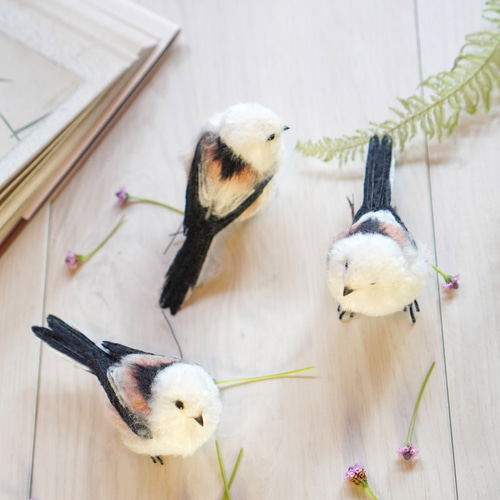 野鳥＊羊毛フェルト シマエナガ(台座付) 羊毛フェルト 森羊の