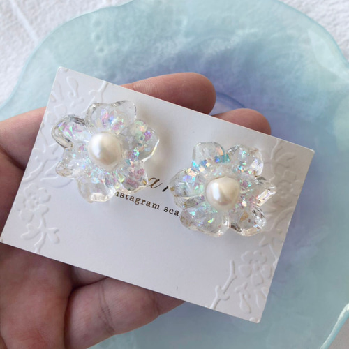 no.645 淡水パールとクリアオーロラのフラワーピアス フラワー クリア 