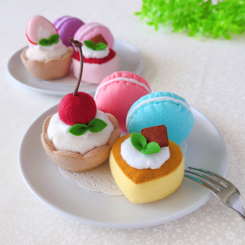 さくらんぼタルトとミニスイーツアソートセット＊ギフトBOX入り
