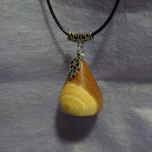 雫ペンダント『槐(エンジュ)』 ネックレス・ペンダント 遊木倶楽部