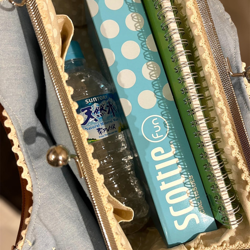 収納力抜群！あおりポケットのがま口バッグ＊デニム生地使用
