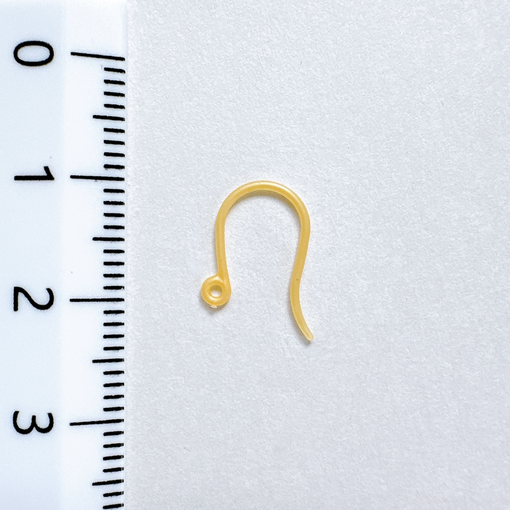 お花が揺れるパープルフロ－ライト（ばらカービング）と貝パールのピアス14kgf　6月誕生石