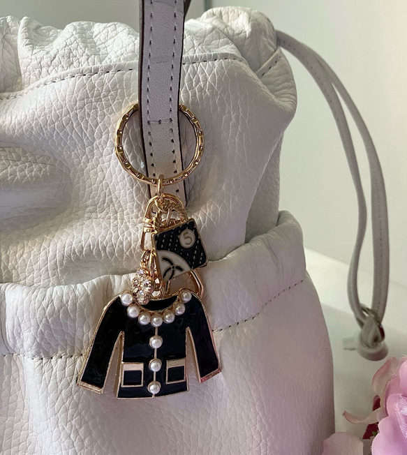 バーバリー リュック チャーム　キーホルダー　キーリングポーチ BURBERRY バッグ バーバリー バックパックリュック チャーム