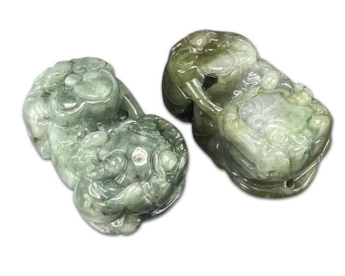 天然石ヒスイの彫刻置物 一点物逸品天然石ひすい本翡翠如意ヒキュウ彫刻ペア710-051RZa置物風水