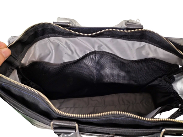 前面・背面部分に贅沢に本革を使用。 No.5005-01 「コーデュラ・本革コンビビジネスバッグ」 兵庫県豊岡製 